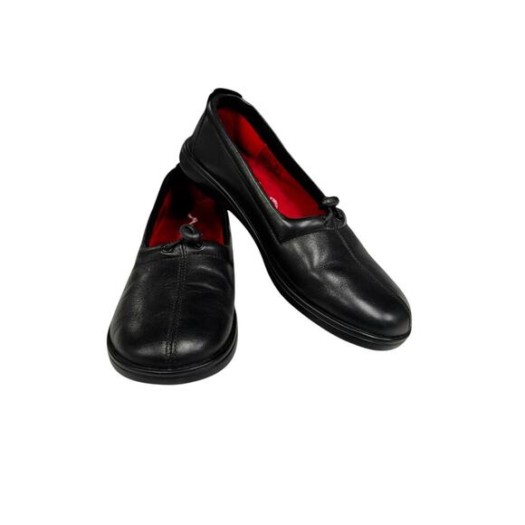 SAS Shoes - SAS Funk - Active Slip On Flat Black Leather Toggle Size 8.5